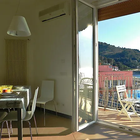 Trilocale Con Meravigliosa Vista Mare, Lejlighed Levanto